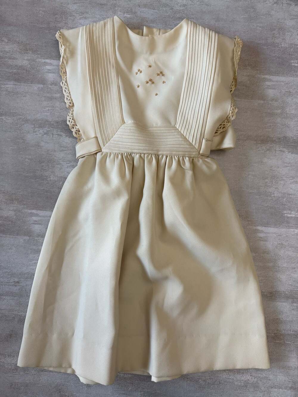 Vintage Llabona Girls Ivory Pleated Bib Dress with Floral Embroidery and Lace Tr